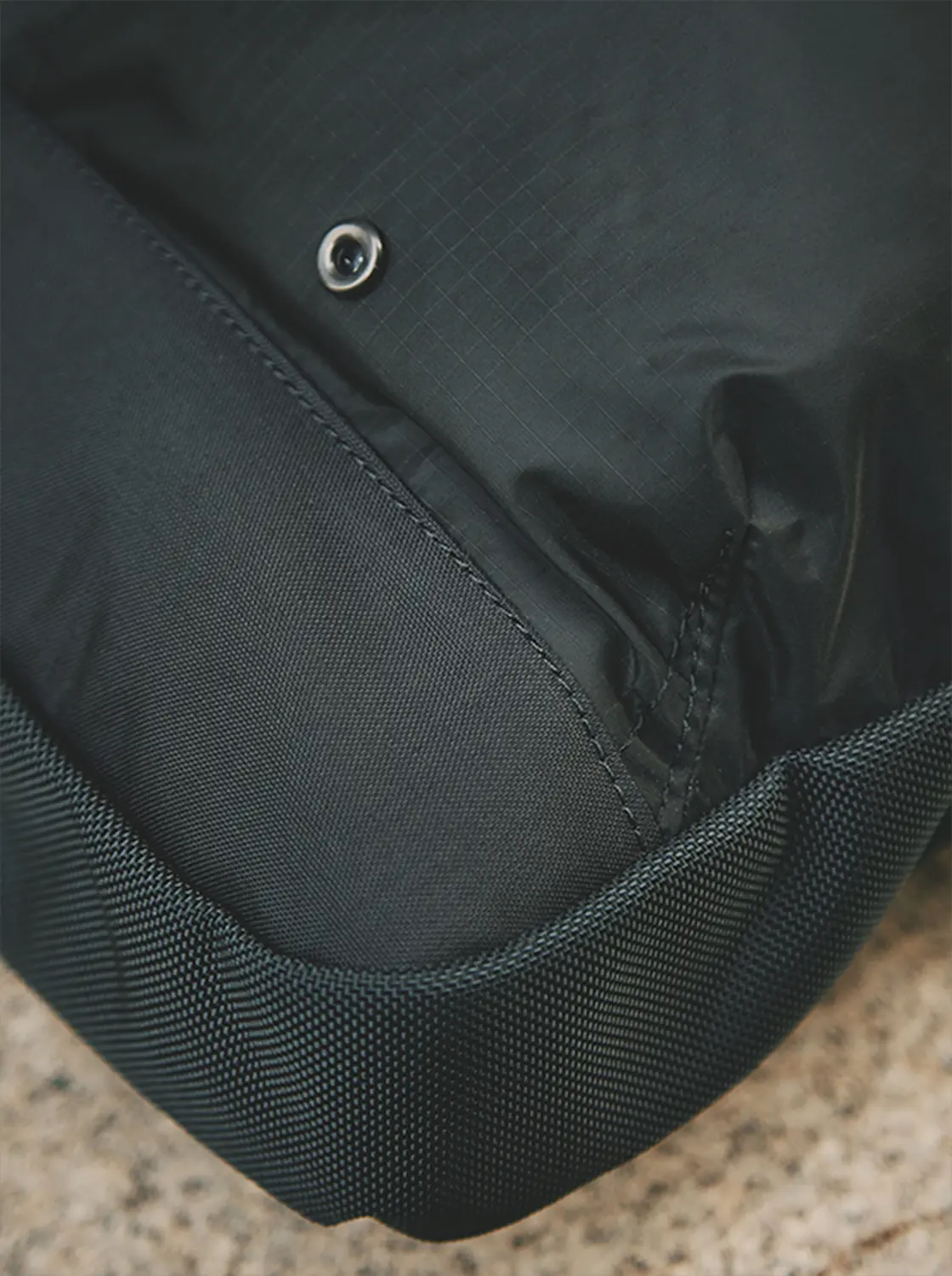 fw25_brooks_brothers_collaboration/img-features-title-01.svg